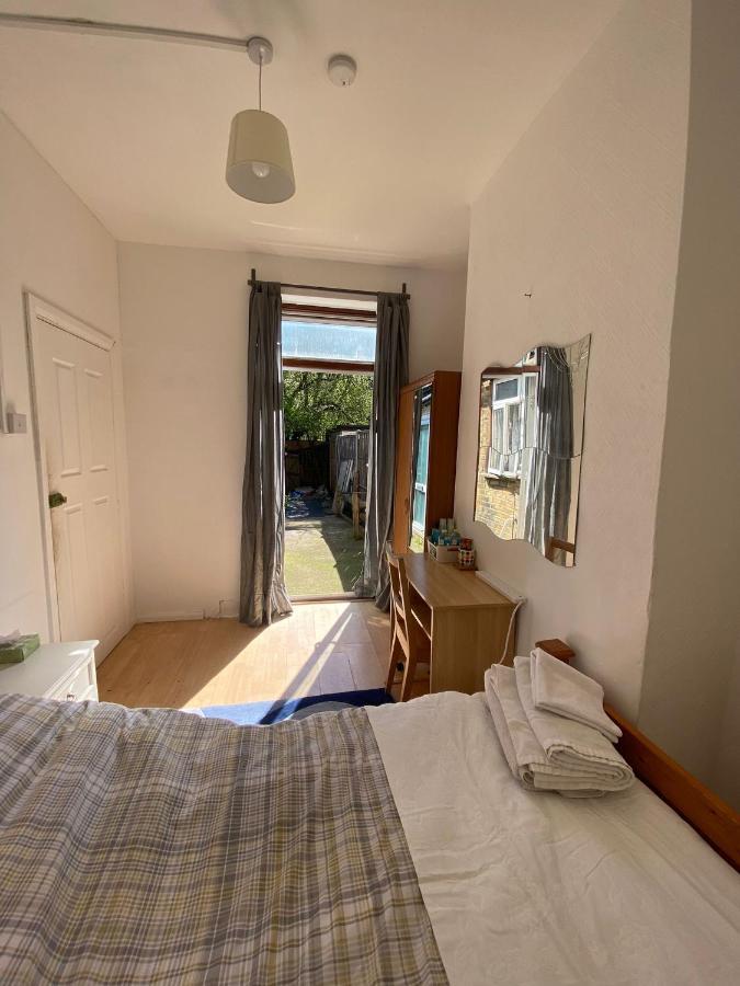 Homestay Near Tottenham Hotspur Stadium Londýn Exteriér fotografie