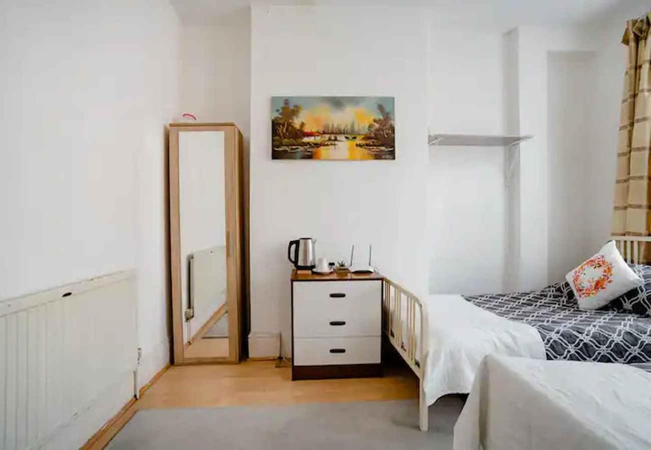 Homestay Near Tottenham Hotspur Stadium Londýn Exteriér fotografie