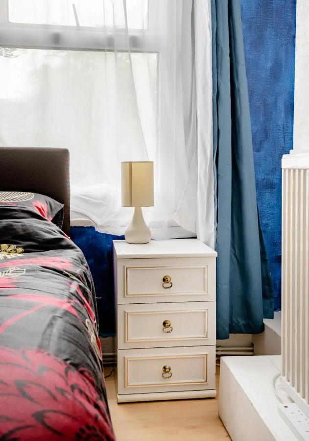 Homestay Near Tottenham Hotspur Stadium Londýn Exteriér fotografie