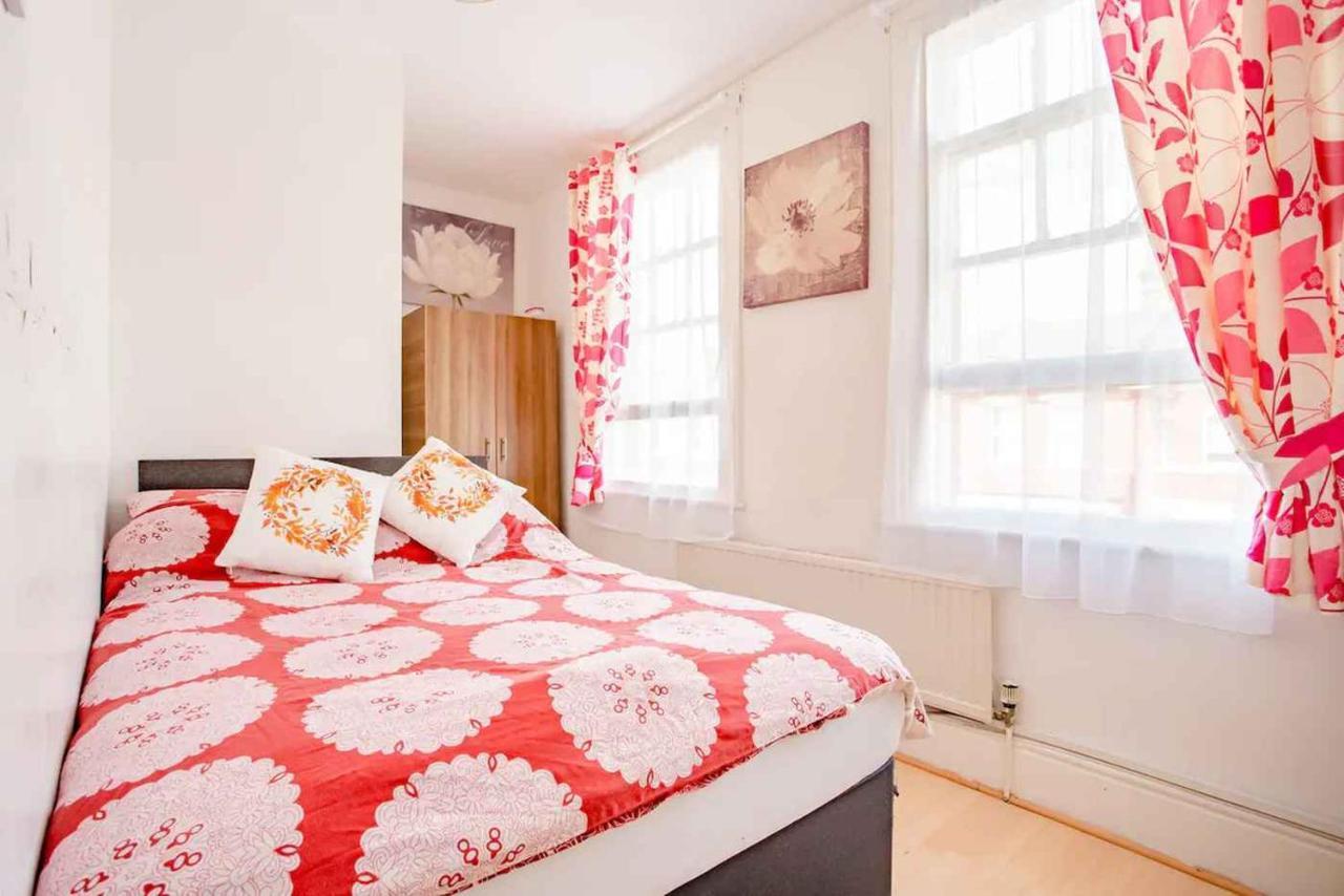 Homestay Near Tottenham Hotspur Stadium Londýn Exteriér fotografie